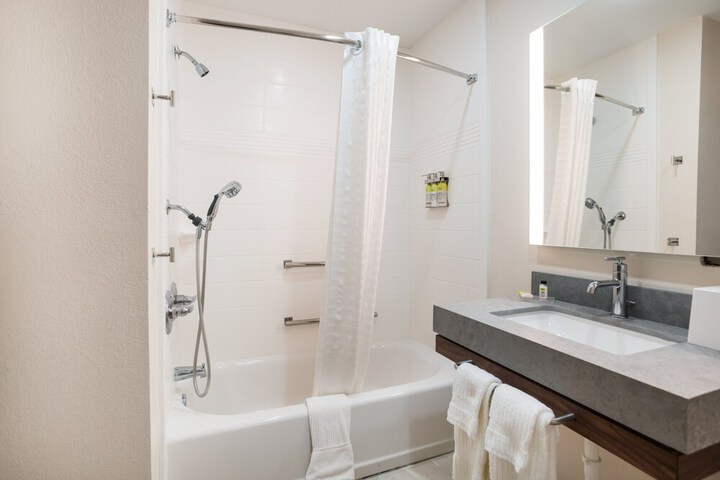 Candlewood Suites Lake Charles - Sulphur by IHG