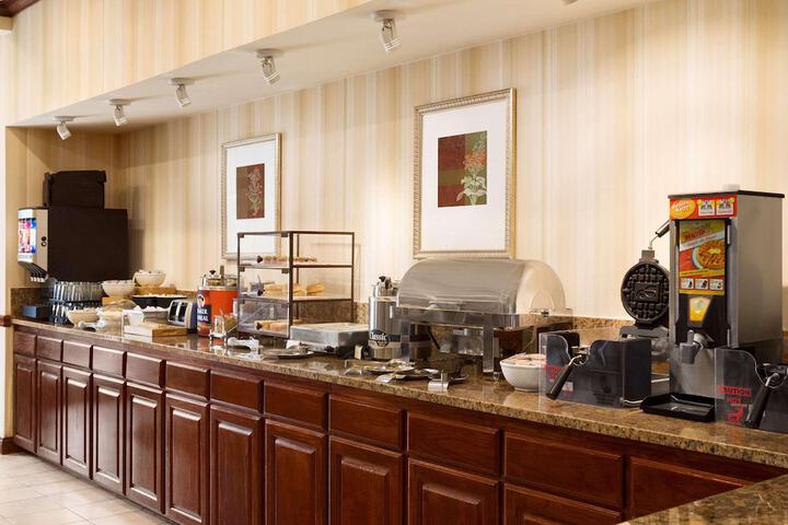 Breakfast/Coffee Service 41 of 44