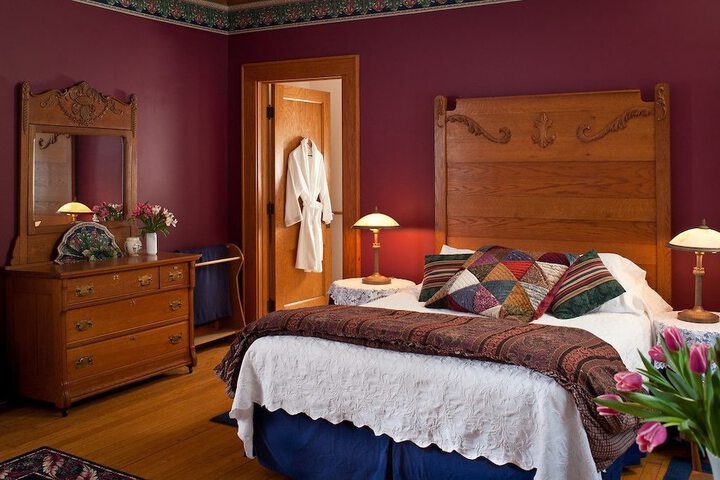 The White Oak Inn