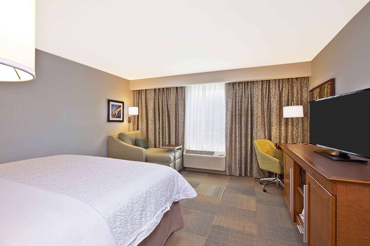 Room 25 of 40