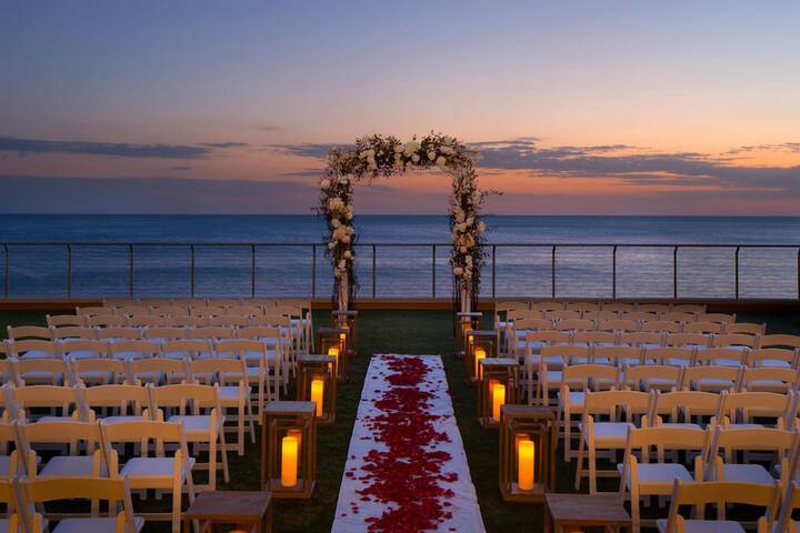 Opal Sands Resort