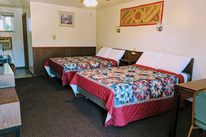 Room 30 of 38