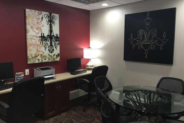 Business Center 26 of 27