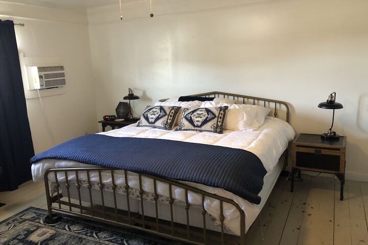 Room 15 of 64