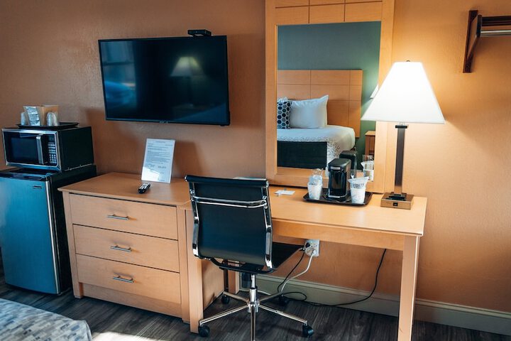 Room 30 of 54