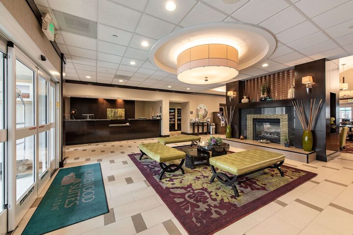 Homewood Suites by Hilton Oxnard / Camarillo