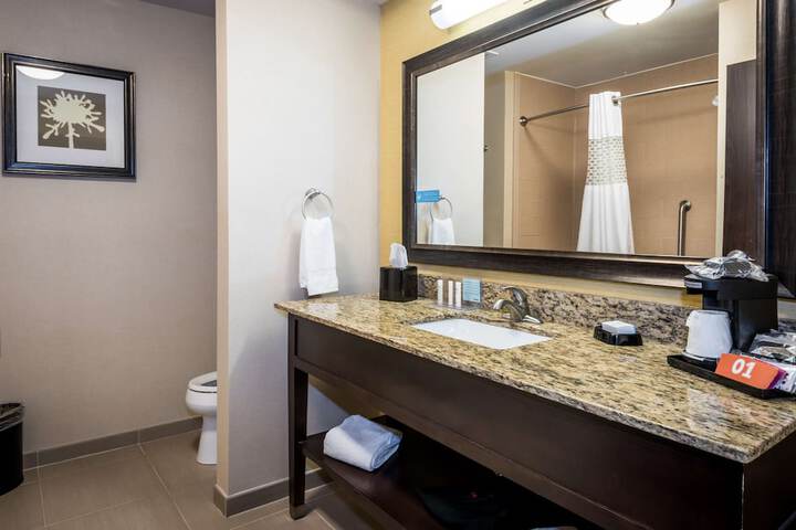 Room 21 of 50