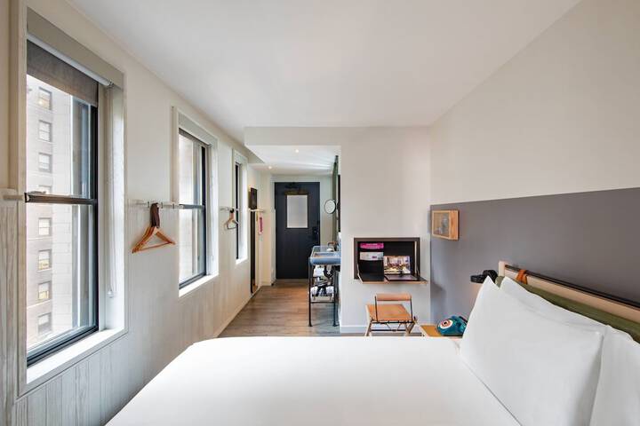 Room 21 of 59