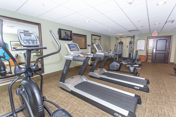Staybridge Suites Bowling Green by IHG