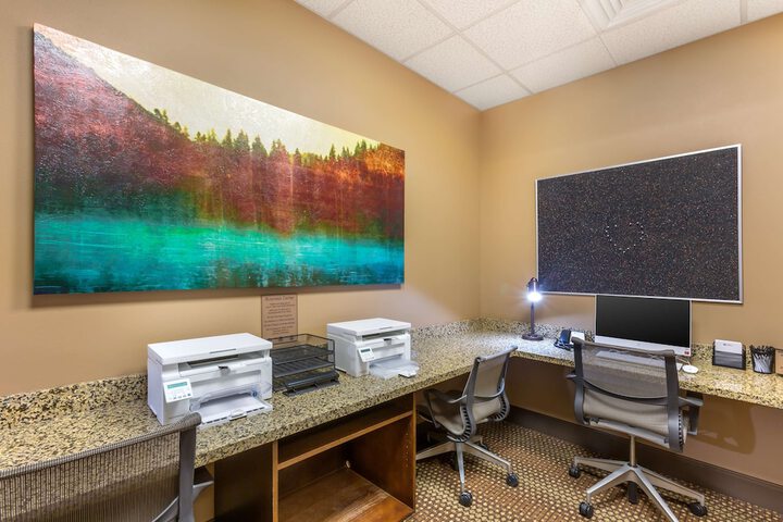 Best Western Premier Ivy Inn & Suites
