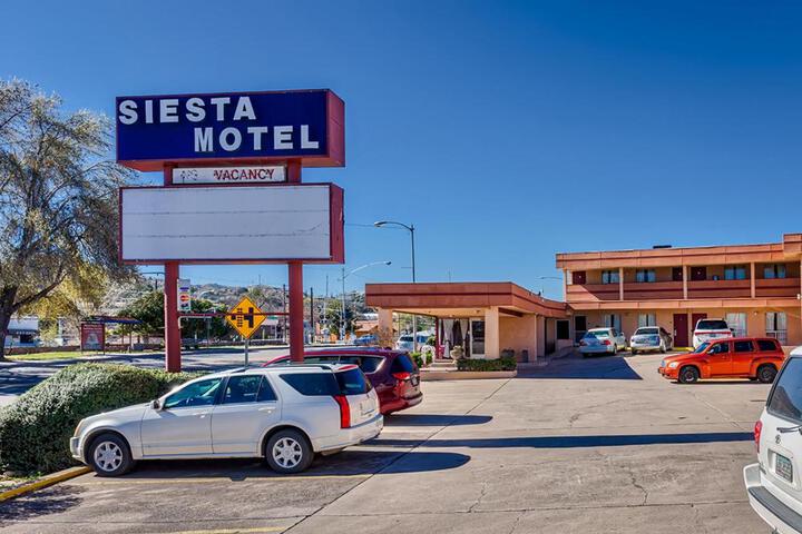 Hotel 3 of 8