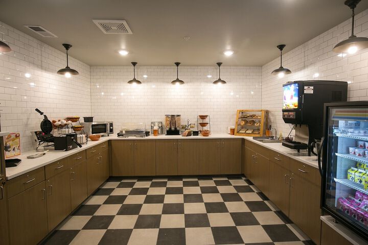 GrandStay Cannon Falls