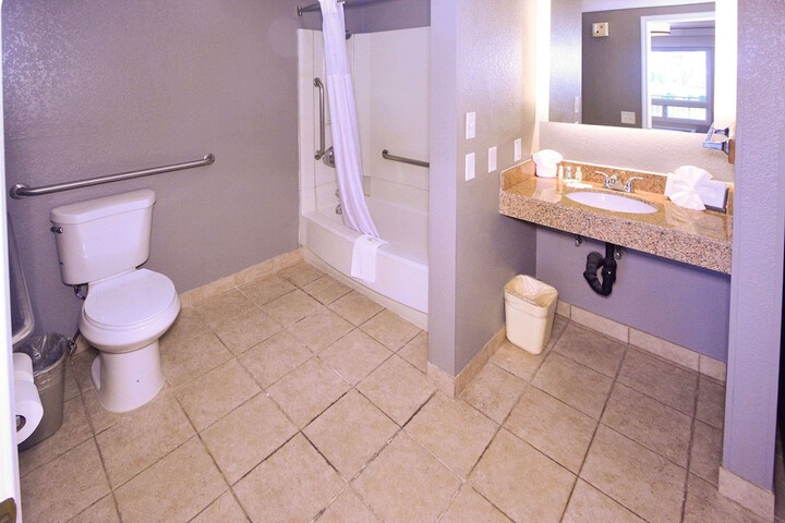 Room 9 of 23