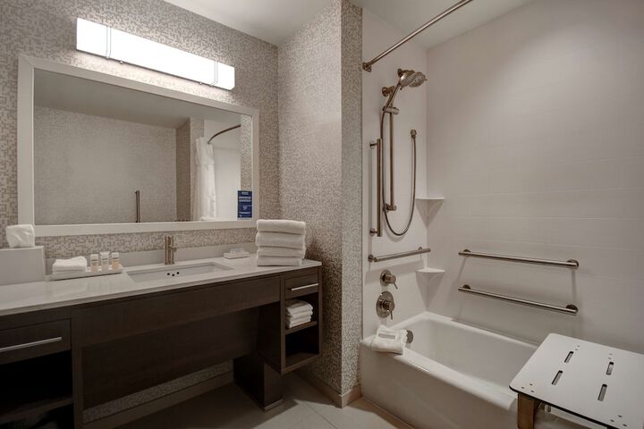 Home2 Suites by Hilton East Hanover