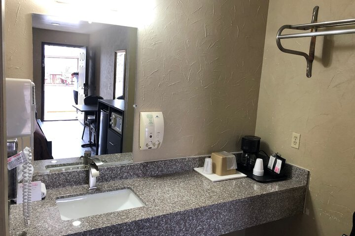 Room 40 of 70