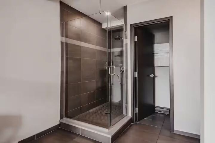 Room 92 of 110