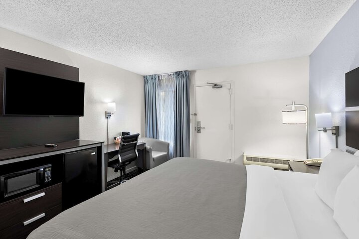 Room 22 of 31