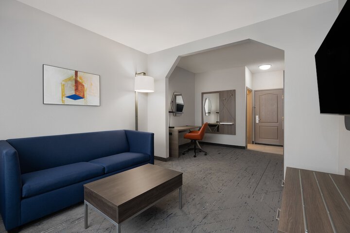 Room 25 of 49
