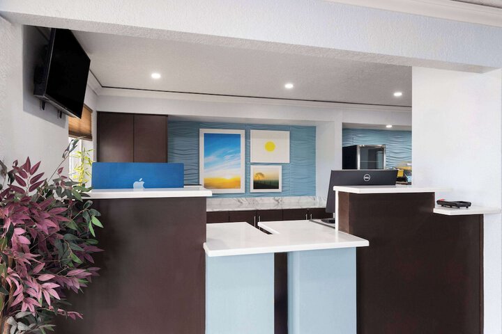 Days Inn by Wyndham Miami