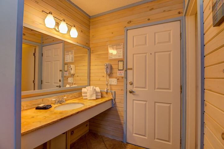 Room 7 of 21