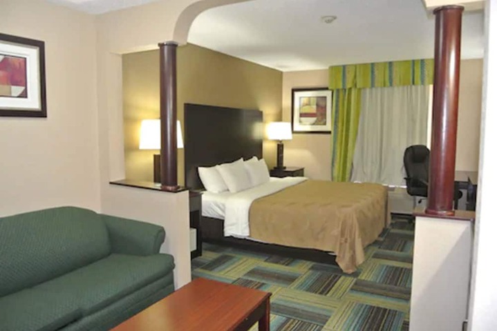 Room 29 of 49