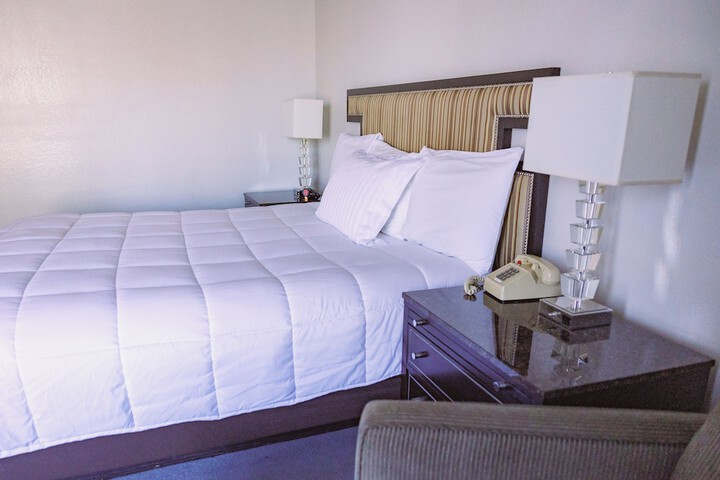 Room 14 of 30