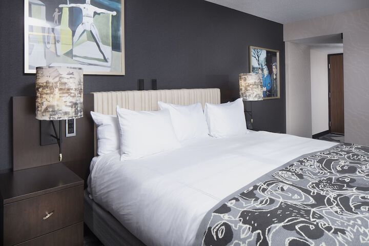 Saint Kate - The Arts Hotel