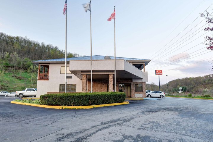 Hotel 2 of 25