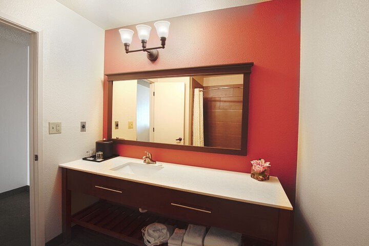 Room 35 of 71