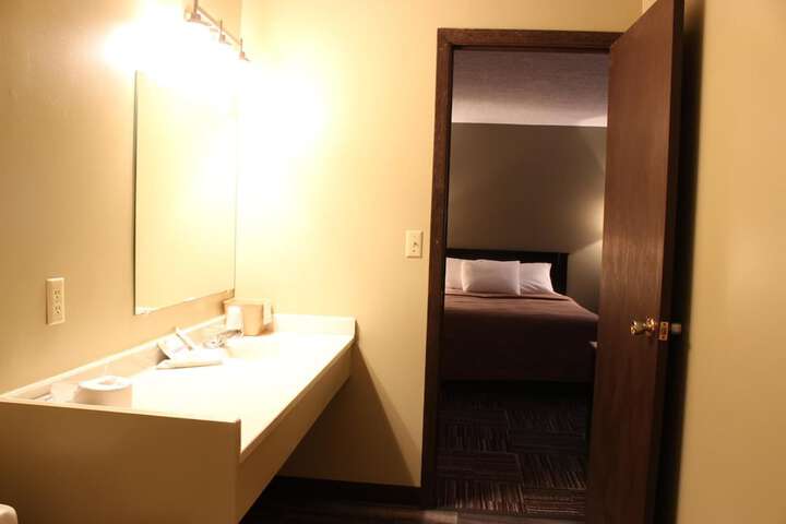 Room 25 of 31