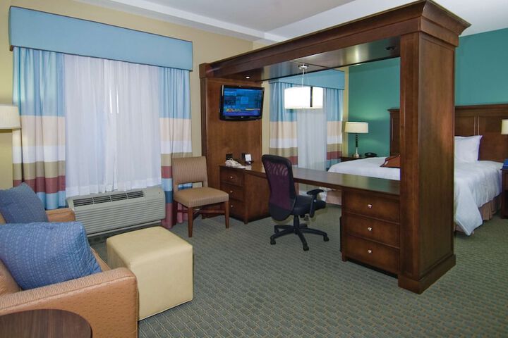 Hampton Inn & Suites Baton Rouge / Port Allen