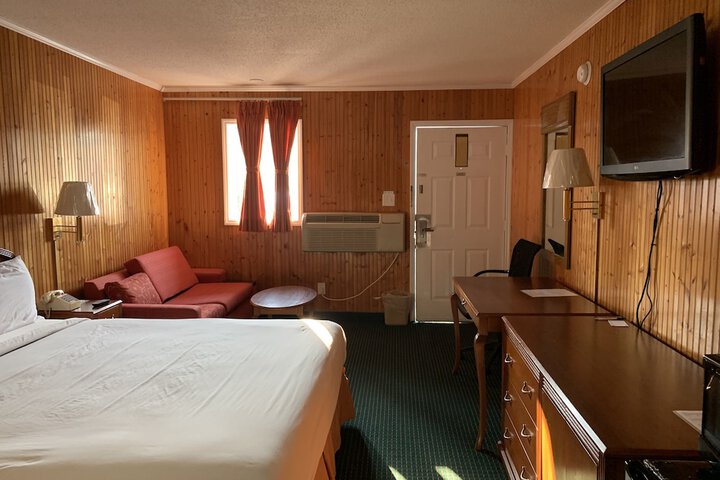 Room 21 of 25