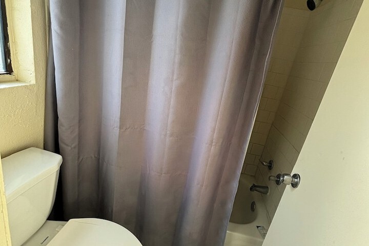 Room 12 of 24