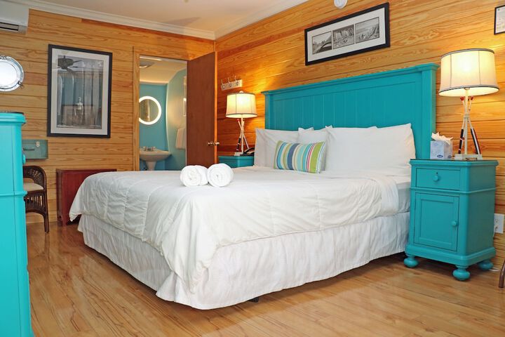 Room 32 of 42