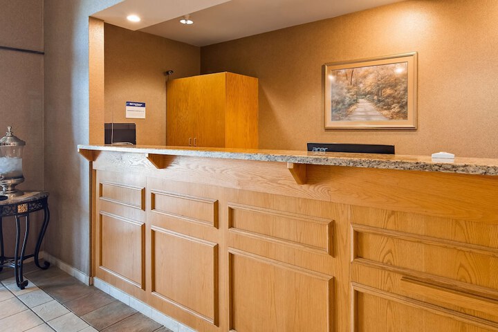 Hotel Interior 5 of 17