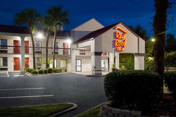 Hotel 7 of 37