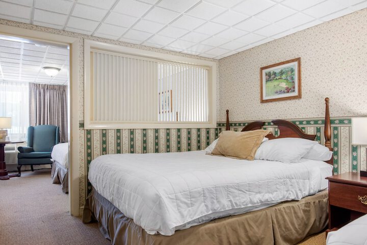 Room 42 of 56