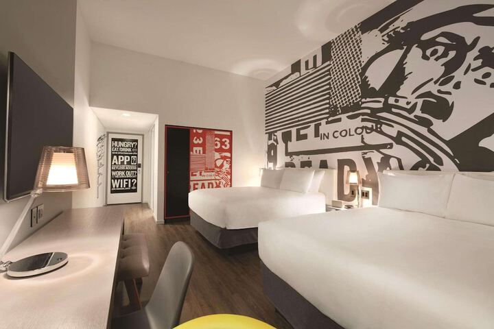 Room 6 of 36