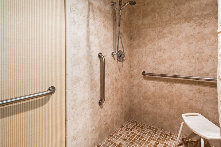 Lompoc Valley Inn and Suites