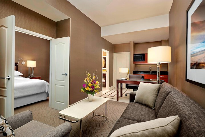 Room 10 of 42