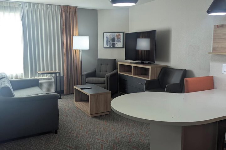 Room 52 of 68