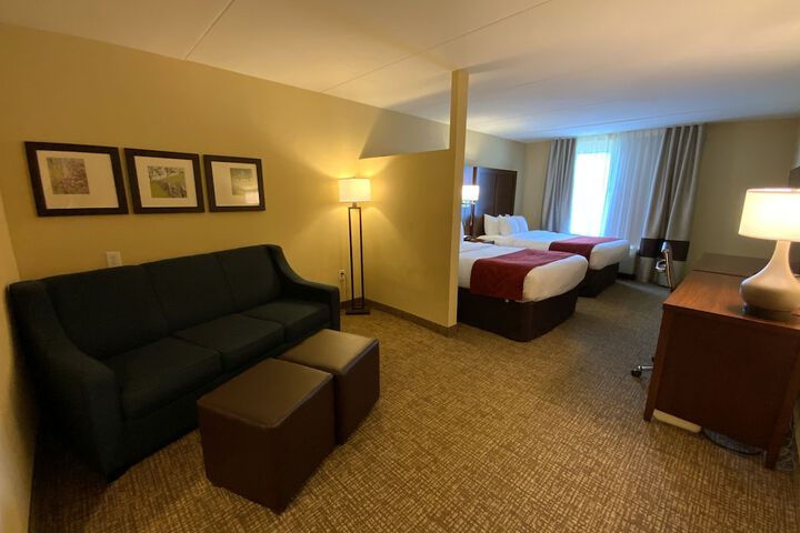 Room 53 of 95