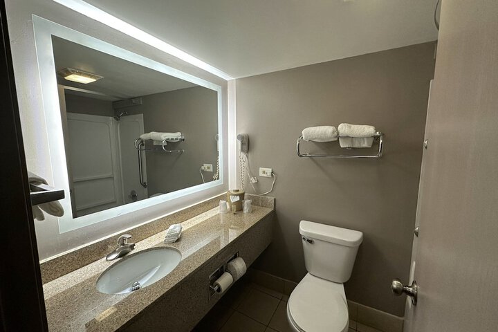 Room 12 of 14