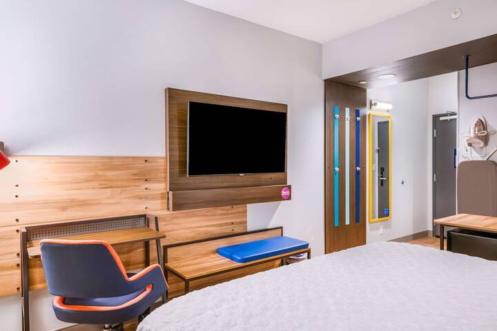 Room 22 of 57