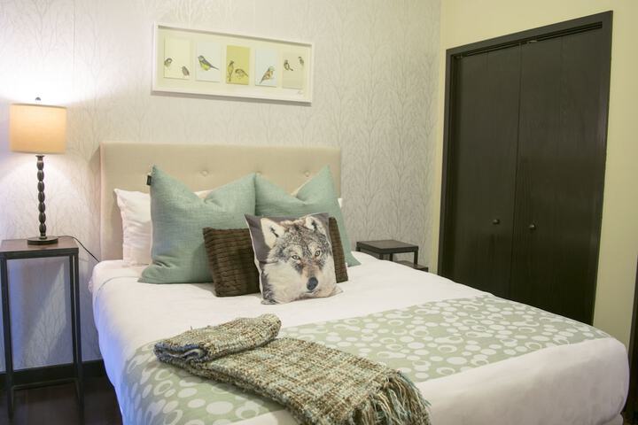 Room 16 of 34