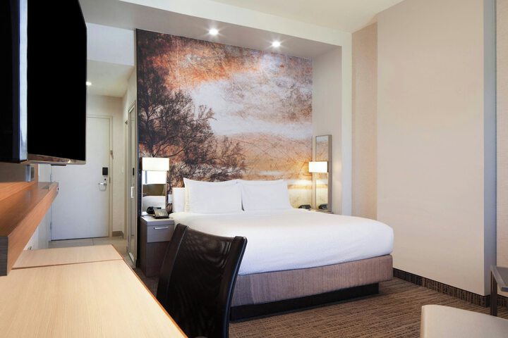 Room 35 of 51