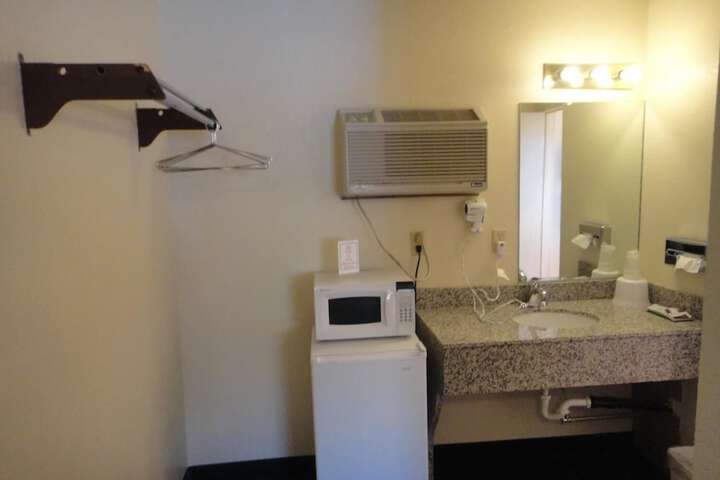 Room 40 of 50