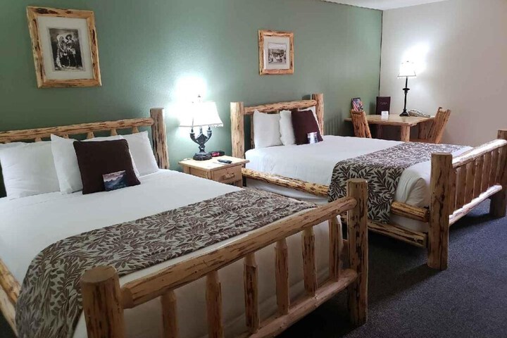 Cody Legacy Inn & Suites