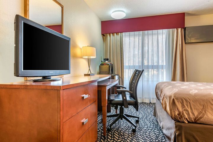 Room 20 of 35