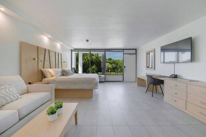 Casey Key Resorts - Mainland